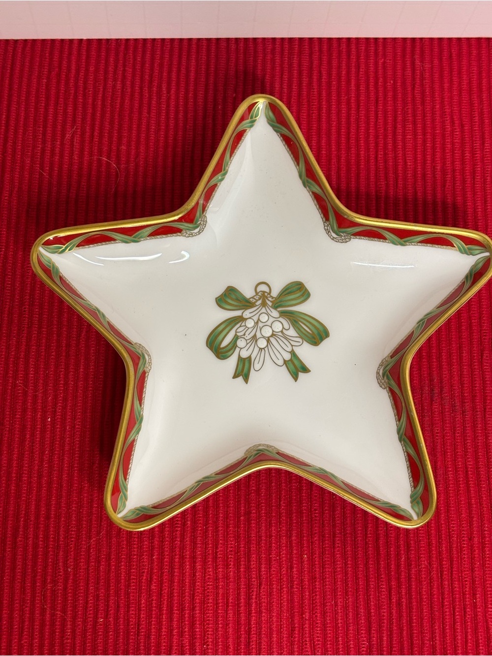 VTG Waterford Stae Shaped Fine China Dish. “Holiday Ribbons” Pattern - Picture 2 of 5